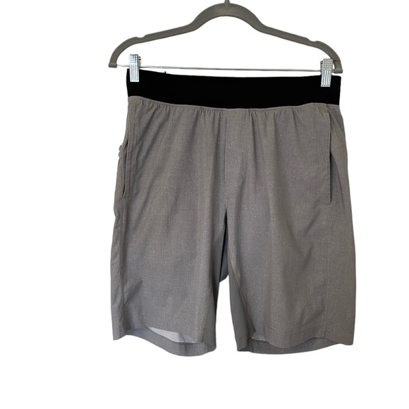 Lululemon Shorts Gray Size Medium - Picture 1 of 10